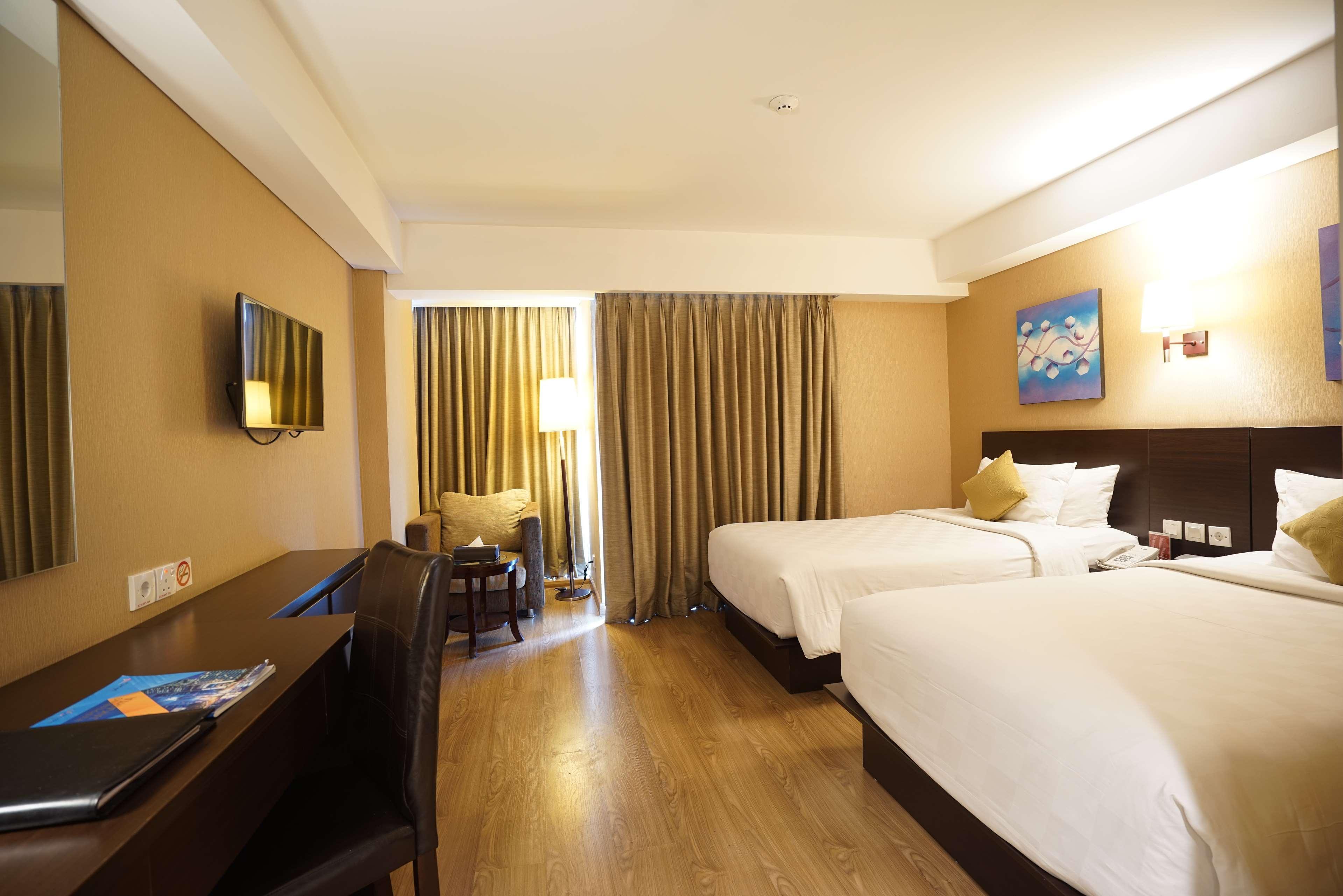 Western Premier The Hive Hotel 4*