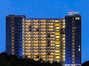 Hotel Western Premier The Hive 4*
