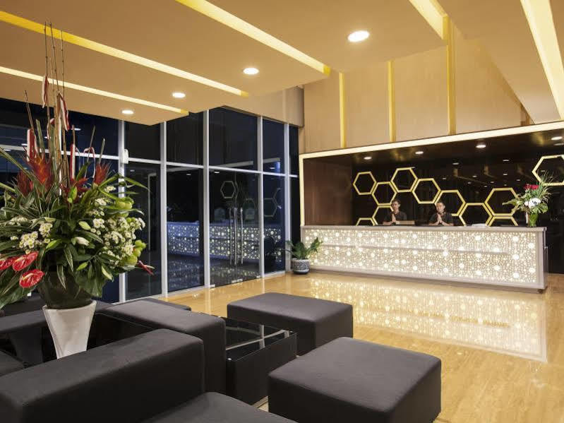 Western Premier The Hive Hotel 4*