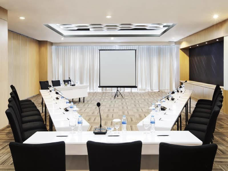 Hotel Western Premier The Hive Jakarta