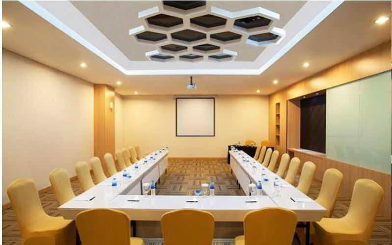 Hotel Western Premier The Hive 4*