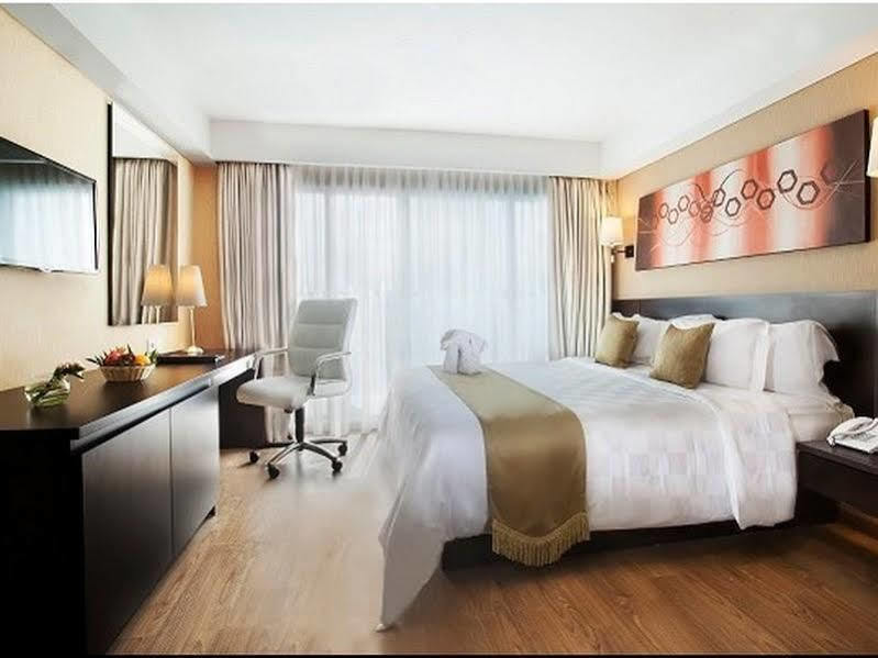 Western Premier The Hive Hotel 4*